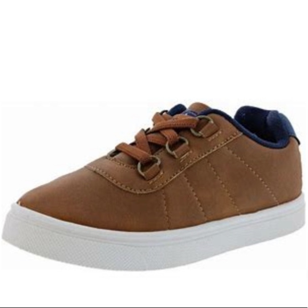 A new pair of Oomphies Sneakers